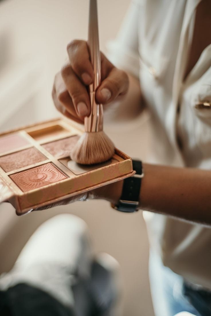 Maquillage professionnel : prestation personnalisée pour sublimer votre apparence selon l'occasion